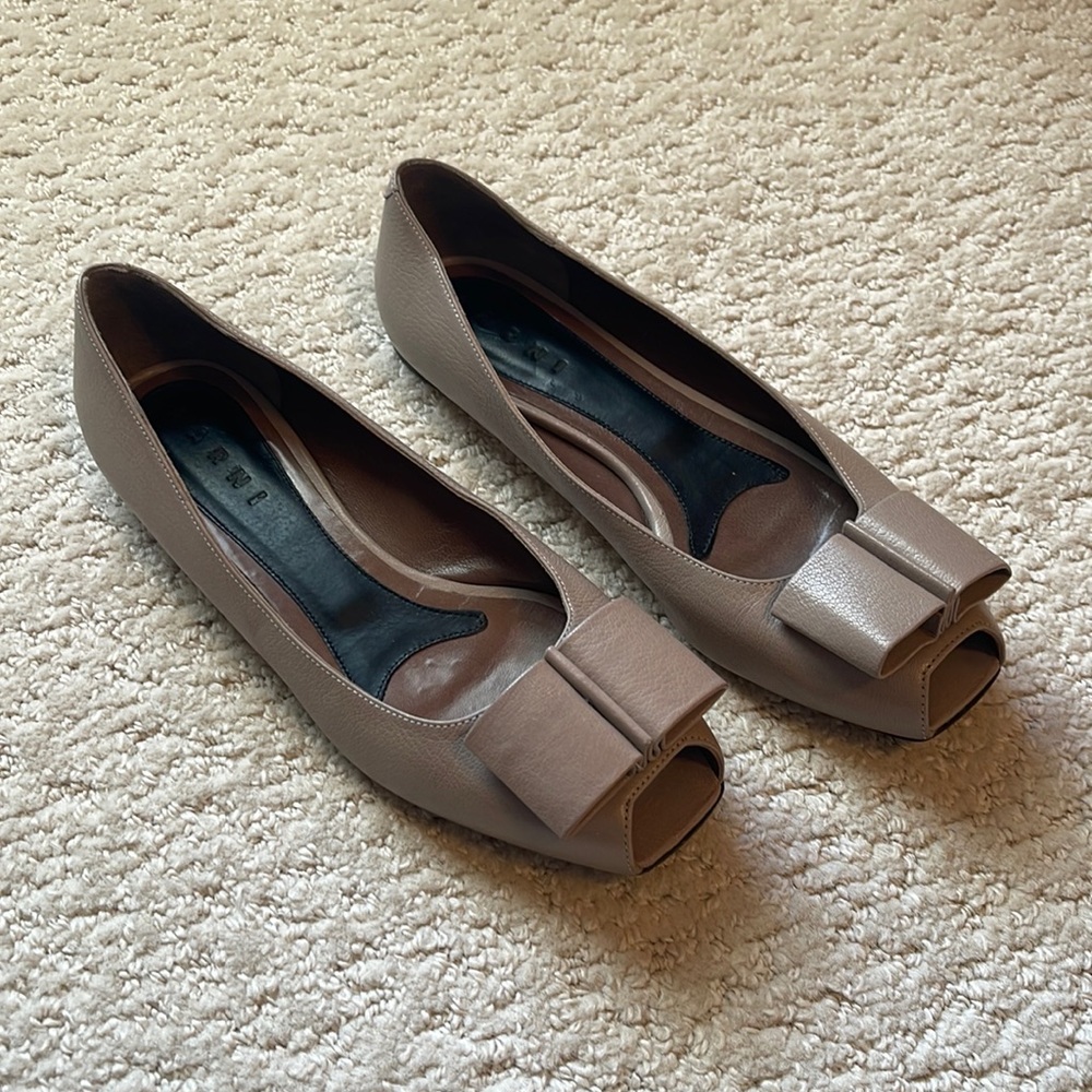 MARNI | Taupe Leather Flats | EU size 39